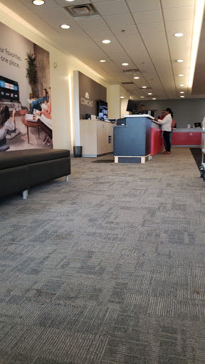 Internet Service Provider «XFINITY Store by Comcast», reviews and photos, 1229 E Golf Rd, Schaumburg, IL 60173, USA