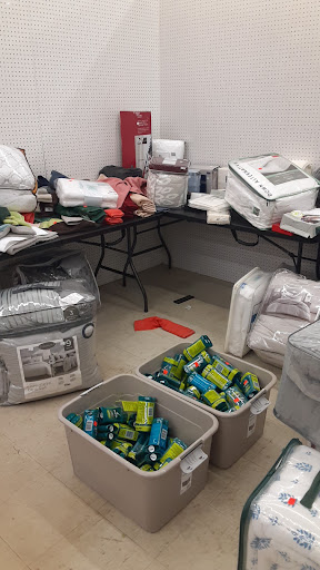 Flea Market «Traderbakers Flea Market», reviews and photos, 2080 Burton Ln, Martinsville, IN 46151, USA