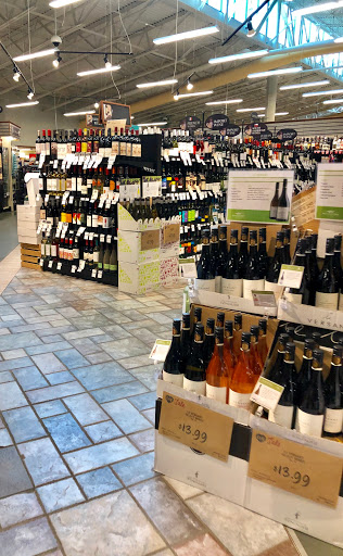 Grocery Store «D & W Fresh Market», reviews and photos, 50 Douglas Ave, Holland, MI 49424, USA