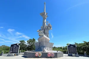 Tượng đài tưởng niệm Quân nhân Liên Xô, Nga và Việt Nam image