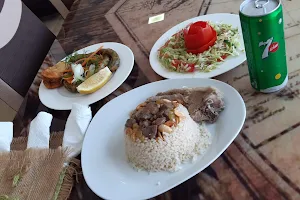 مطعم الغزالة للمأكولات الشعبية Al Ghazala Restaurant image