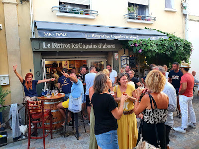 Le bistrot les copains d’abord à Aigues-Mortes