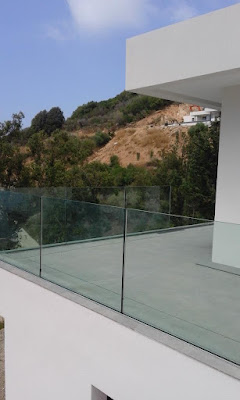 Serrurerie Tous Types Menuiserie aluminium bois PVC à Ajaccio