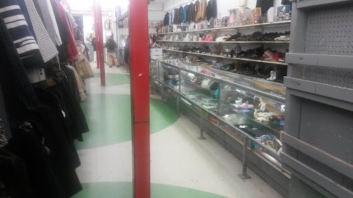 Thrift Store «Village Discount Outlet Store 12», reviews and photos, 4635 N Elston Ave, Chicago, IL 60630, USA