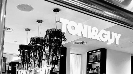 TONI AND GUY - Salón Praha Opletalova