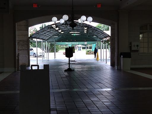 Casino «Hialeah Park», reviews and photos, 2200 E 4th Ave, Hialeah, FL 33013, USA