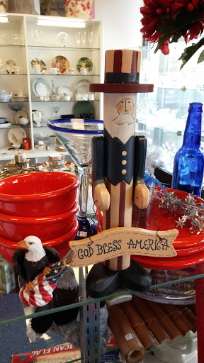 Thrift Store «ECA Thrift Shop», reviews and photos, 12451 116th Ave NE, Kirkland, WA 98034, USA