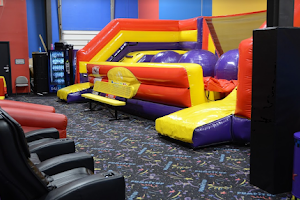 Pump It Up Urbandale Kids Birthdays and More image