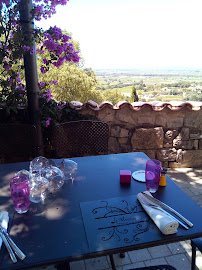 Atmosphère du Restaurant français Le Mesclun à Seguret - n°12