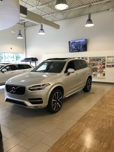 Used Car Dealer «Volvo Cars Cincinnati East», reviews and photos, 4113 Plainville Rd b, Cincinnati, OH 45227, USA