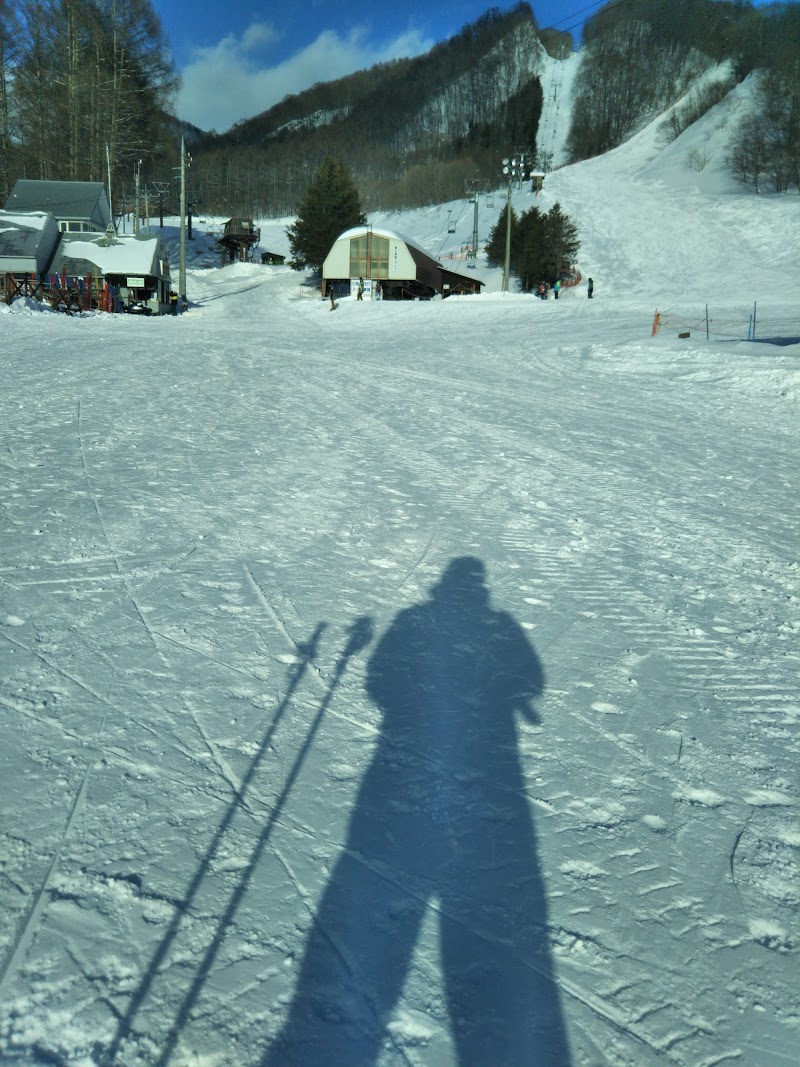 尾瀬第２駐車場 群馬県片品村大字戸倉 駐車場 駐車場 グルコミ