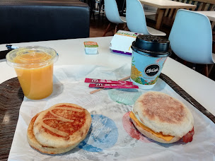Photo n°36 de McDonald's à Cosne-Cours-sur-Loire ()