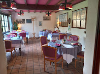 Atmosphère du Restaurant Auberge du Vieux Logis à La Madelaine-sous-Montreuil - n°4