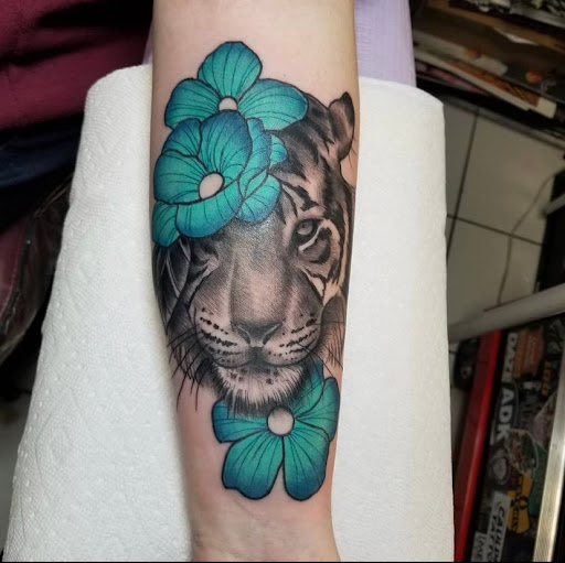 Explore dementia tattoo ideas, creative tattoo ideas in Buffalo, available at Stay Weird Tattoo