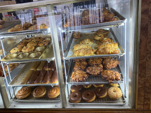 Donut Shop «Darling Donuts & Ice Cream», reviews and photos, 5431 Venice Blvd, Los Angeles, CA 90019, USA