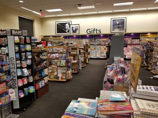 Book Store «Books-A-Million», reviews and photos, 318 Cox Creek Pkwy, Florence, AL 35630, USA