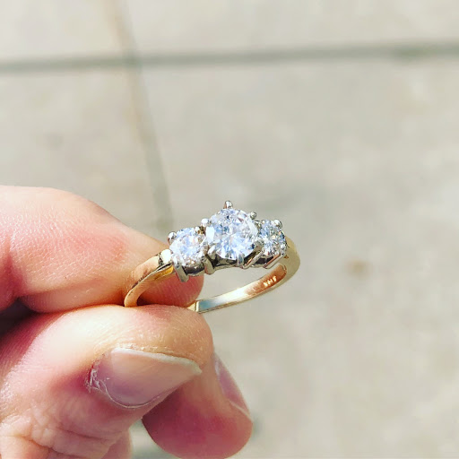 Pawn Shop «Platinum Pawn & Loan», reviews and photos, 292 Main St, Saco, ME 04072, USA