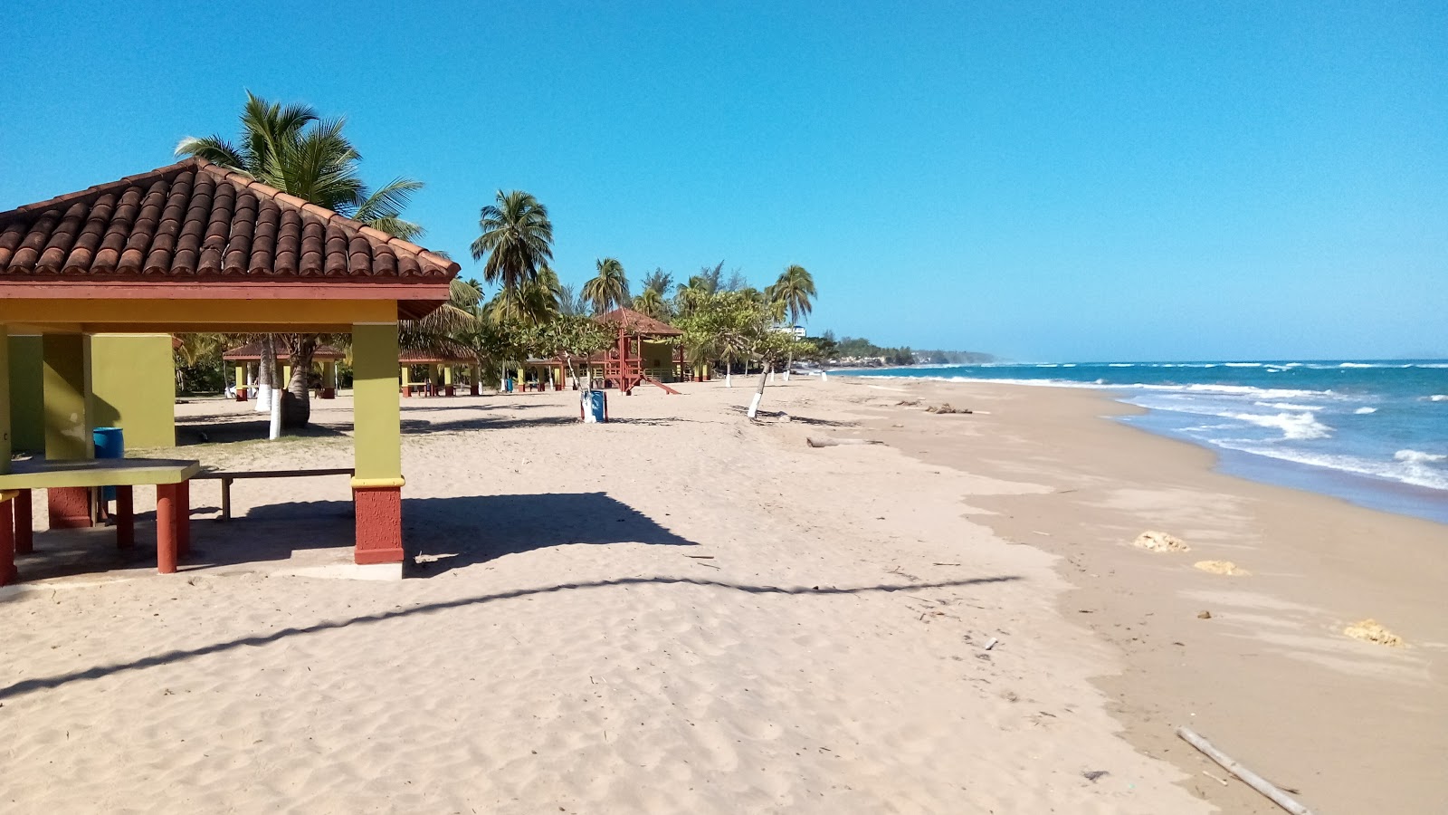 Pico de Piedra beach'in fotoğrafı imkanlar alanı