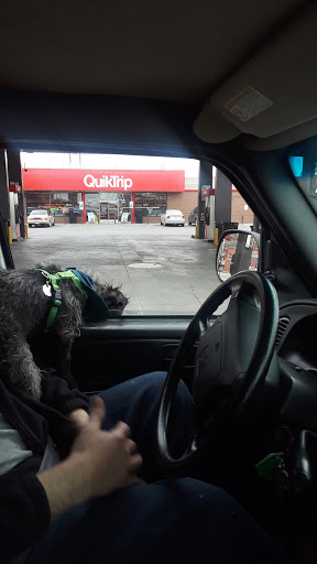 Gas Station «QuikTrip», reviews and photos, 1010 E Douglas Ave, Wichita, KS 67211, USA