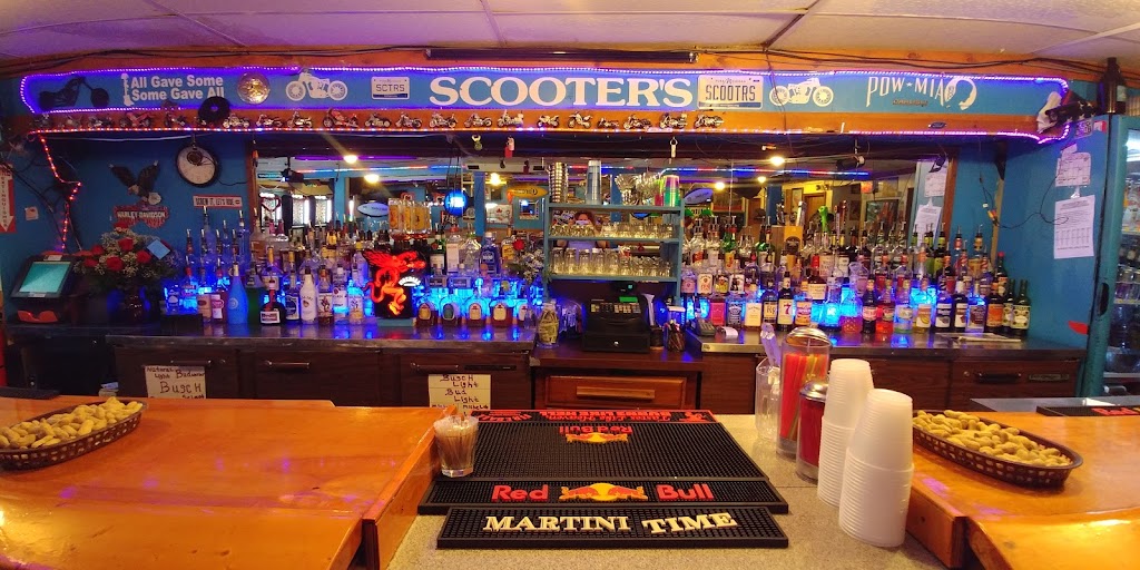 Scooters Airport Bar 48625