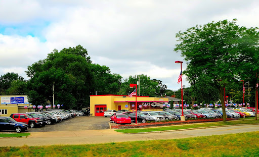 Used Car Dealer «Goben Cars», reviews and photos, 2501 E Springs Dr, Madison, WI 53704, USA