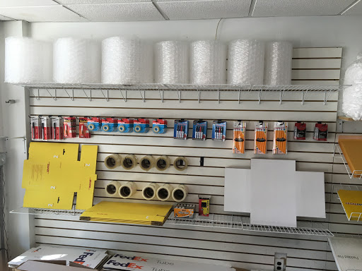 Shipping and Mailing Service «Fedex», reviews and photos, 69 Passaic St, Garfield, NJ 07026, USA