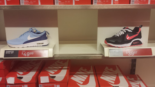 Sporting Goods Store «Nike Factory Store», reviews and photos, 3557 Long Beach Rd, Oceanside, NY 11572, USA