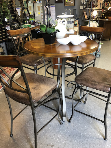 Furniture Store «Church Ladies Furniture Consignment», reviews and photos, 3570 Buford Hwy #204, Duluth, GA 30096, USA