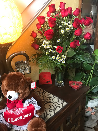 Florist «ROCKVILLE FLORIST & GIFT BASKETS», reviews and photos, 11622 Boiling Brook Pl, Rockville, MD 20852, USA