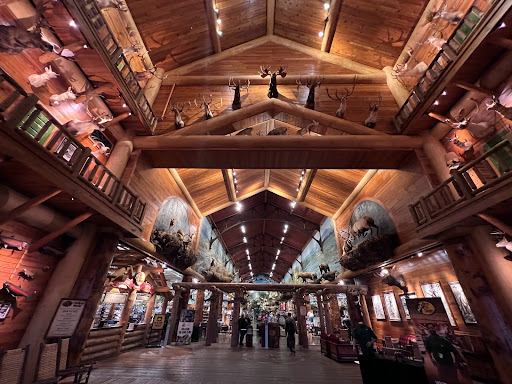 Sporting Goods Store «Bass Pro Shops», reviews and photos, 7905 S Hosmer St, Tacoma, WA 98408, USA