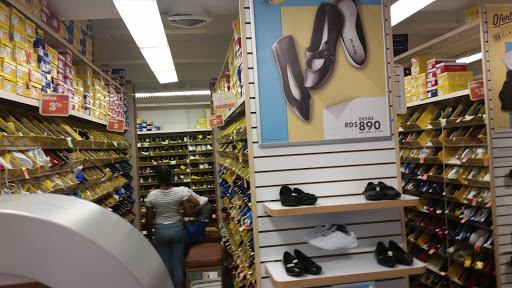 Tiendas para comprar skechers mujer Punta Cana