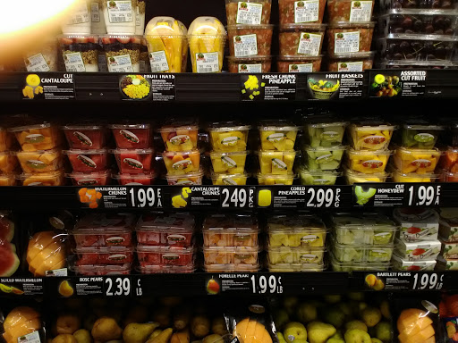 Supermarket «Food Fair La Gran Marqueta», reviews and photos, 946 Market St, Paterson, NJ 07513, USA