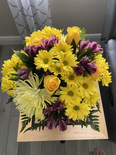 Florist «Bloomingdale Florist», reviews and photos, 827 E Bloomingdale Ave, Brandon, FL 33511, USA