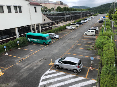 タイムズ日生中央駅前