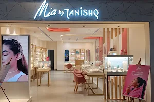 Mia by Tanishq - Bestech Square Mall, Mohali image