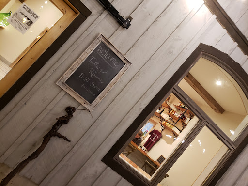 Winery «Magnanini Winery, Restaurant & Distillery», reviews and photos, 172 Strawridge Rd, Wallkill, NY 12589, USA