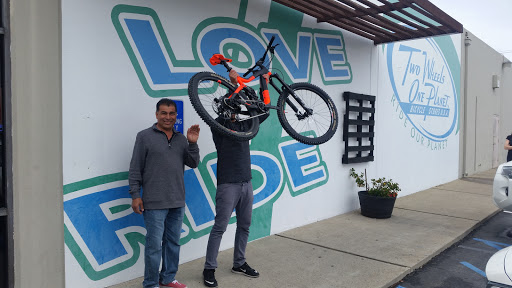 Bicycle Store «Two Wheels One Planet Bicycle Store», reviews and photos, 420 E 17th St, Costa Mesa, CA 92627, USA