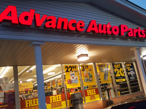 Auto Parts Store «Advance Auto Parts», reviews and photos, 30 Milton Blvd, Newton Falls, OH 44444, USA