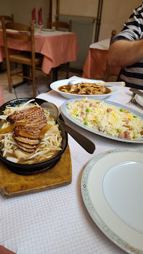 Plats et boissons du Restaurant asiatique La Licorne D Or à Challes-les-Eaux - n°1