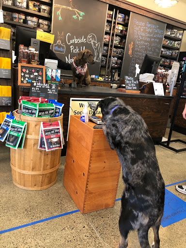 Pet Supply Store «Mud Bay», reviews and photos, 1410 228th St SE, Bothell, WA 98021, USA