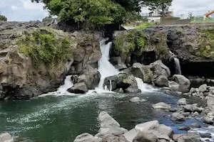 Ayutsubo Falls image