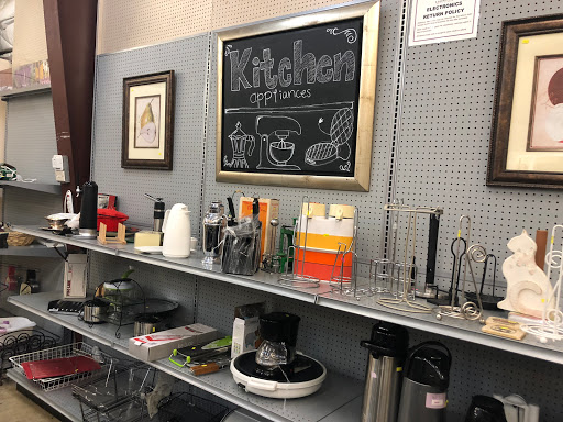 Thrift Store «Snowline Hospice Thrift Store Folsom», reviews and photos, 616 E Bidwell St, Folsom, CA 95630, USA