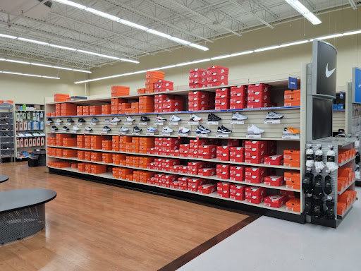 Sporting Goods Store «Academy Sports + Outdoors», reviews and photos, 549 Pleasant Grove Rd Suite 5000, Mt Juliet, TN 37122, USA