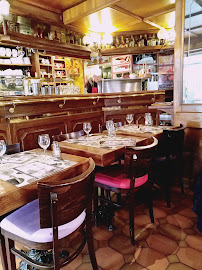 Atmosphère du Restaurant Pub Lutèce Brasserie à La Rochelle - n°7