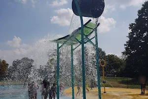 Splash Pad Clissold Park image