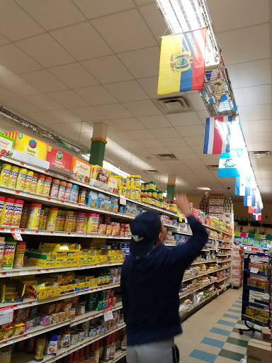 Grocery Store «C-Town Supermarkets», reviews and photos, 272 Maple St, Perth Amboy, NJ 08861, USA