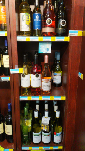 Liquor Store «1000 Liquors», reviews and photos, 1000 W Belmont Ave, Chicago, IL 60657, USA