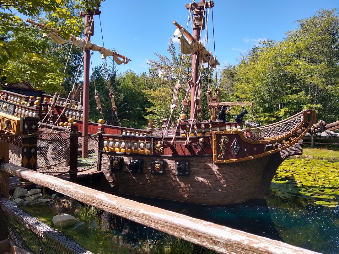 Pirates Cove Adventure Golf