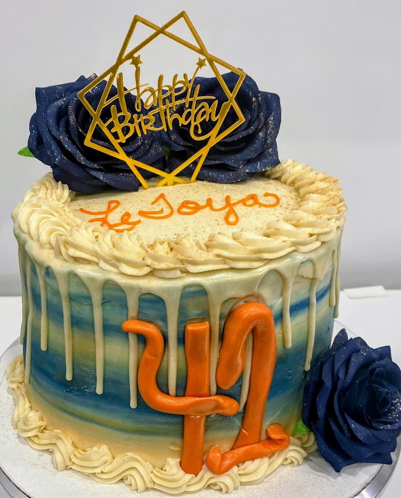 Designer Cakes - Bianca's Custom Cakes