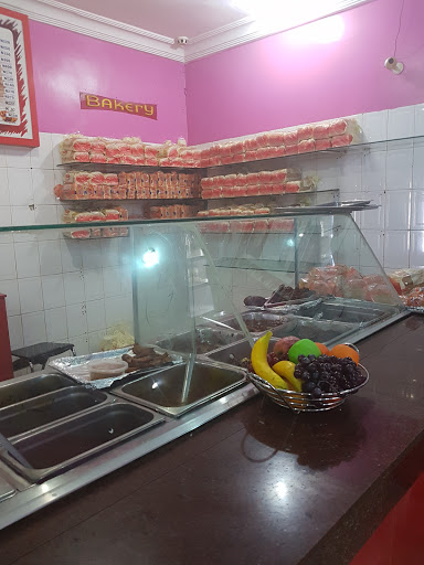 212 Bakery Kaduna, 15 Katuru Rd, Ungwan Sarki Muslimi, Kaduna, Nigeria, Park, state Kaduna
